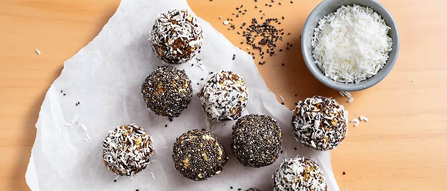 Rawfood-bollar med jordnötssmör och dadlar